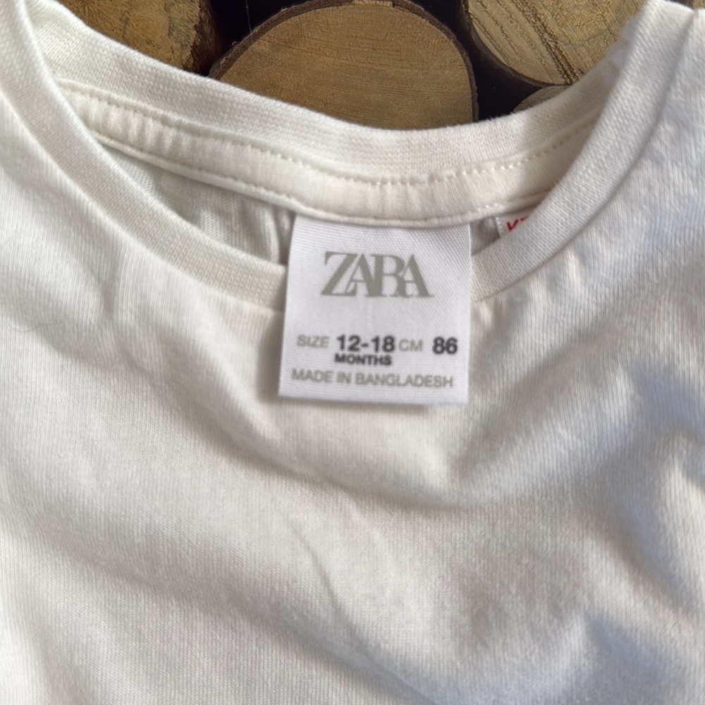 Zara top. Ruffles. 12-18 months - Picture 2 of 3